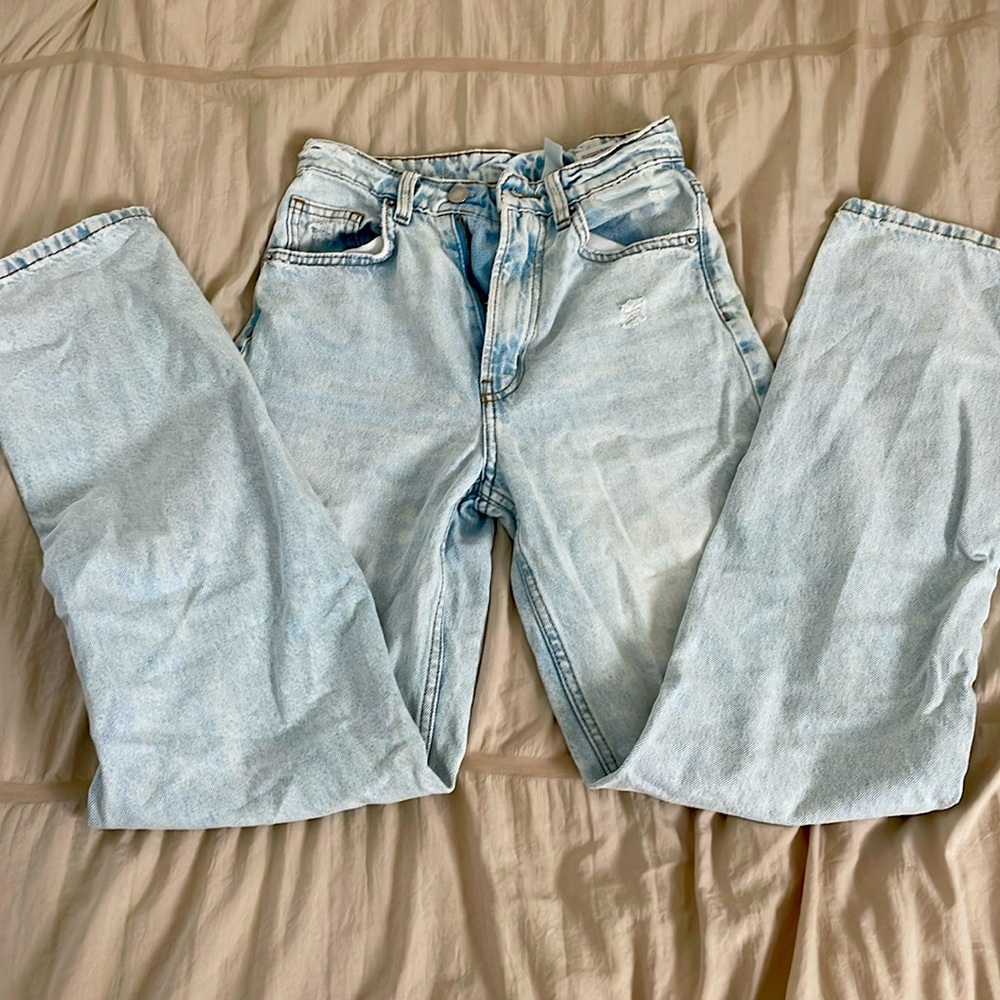 American eagle Straight Leg Ripped High Rise Loose Leg Torn Light Wash Jeans